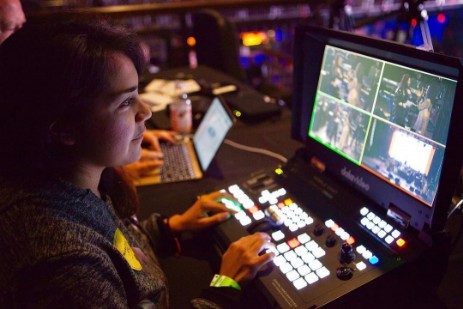 Using Datavideo Video Mixer Using Datavideo Video Mixer